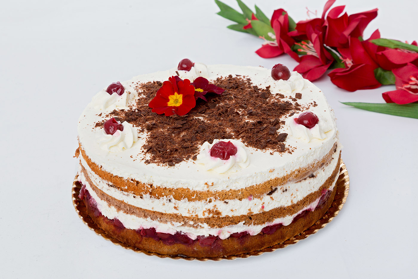 “Oihan beltza” tarta  (Alemania hegoaldeko tarta tradizionala)