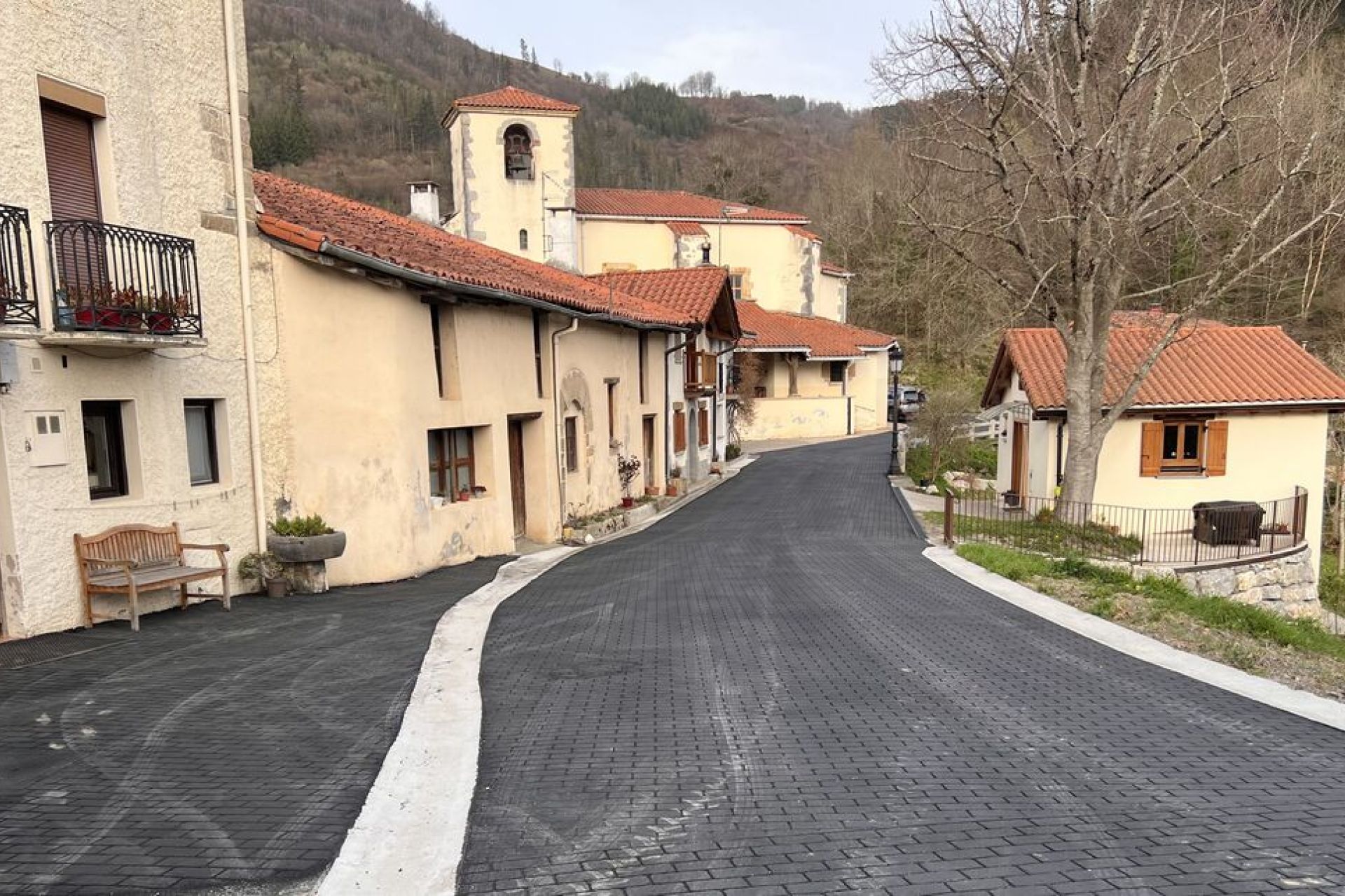 Garin auzoko saneamendu-lanak amaitu ditu Udalak urbanizazio hobekuntzekin batera