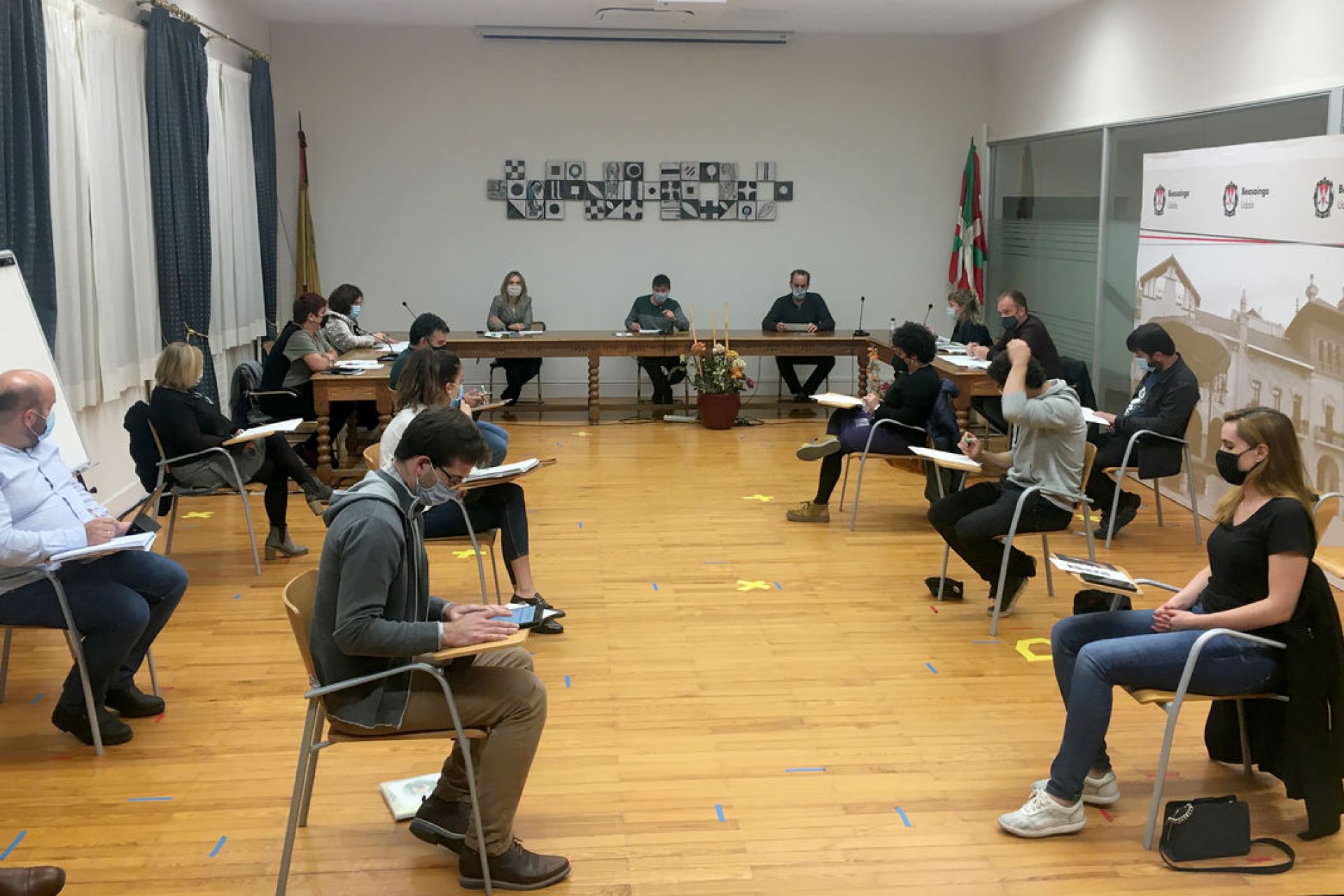 Covid 19aren eraginez zaintza eta kontziliaziorako diru laguntzak onartu ditu Udalak