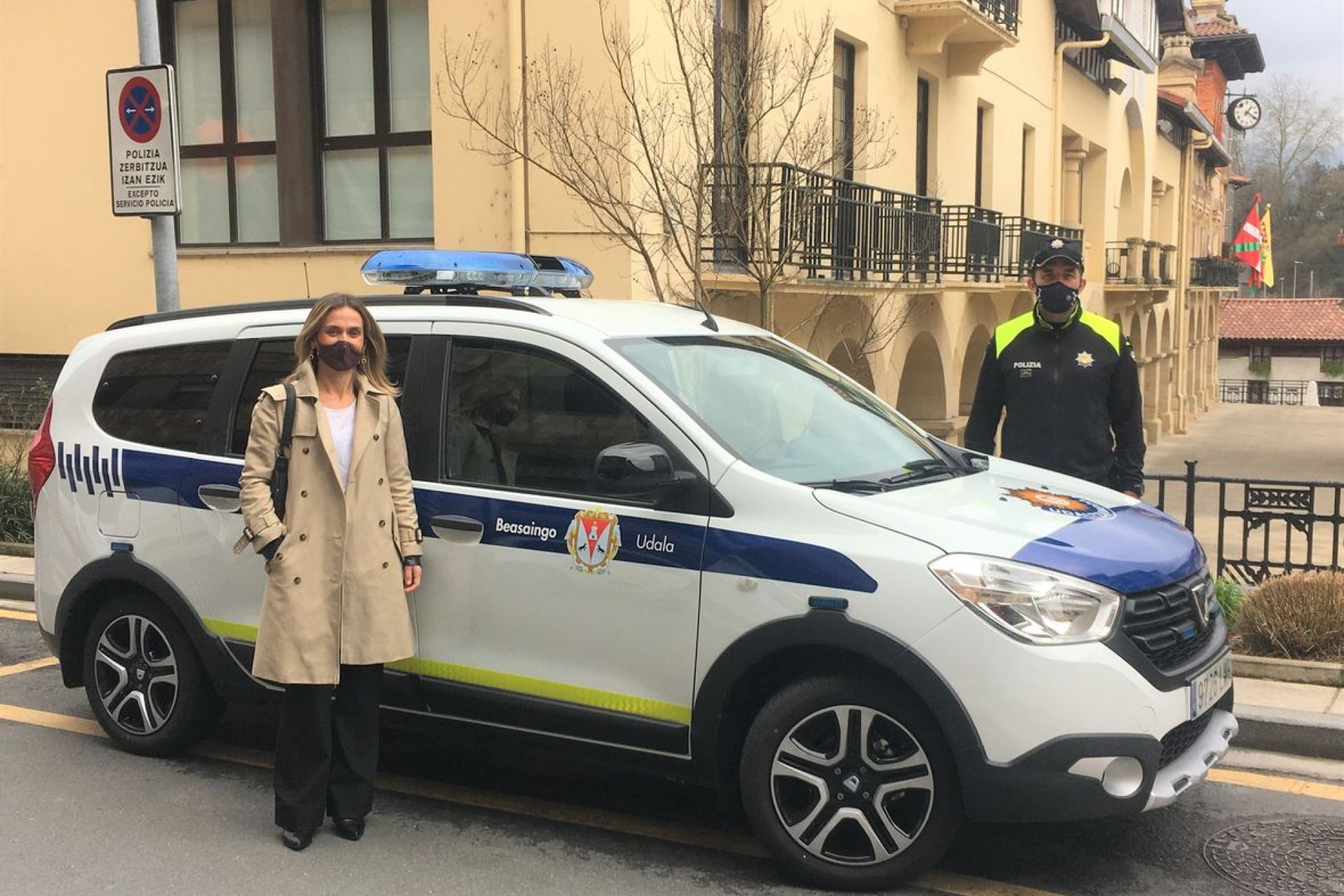 Ingurumena gehiago errespetatzen duen ibilgailu berria udaltzaingoarentzat