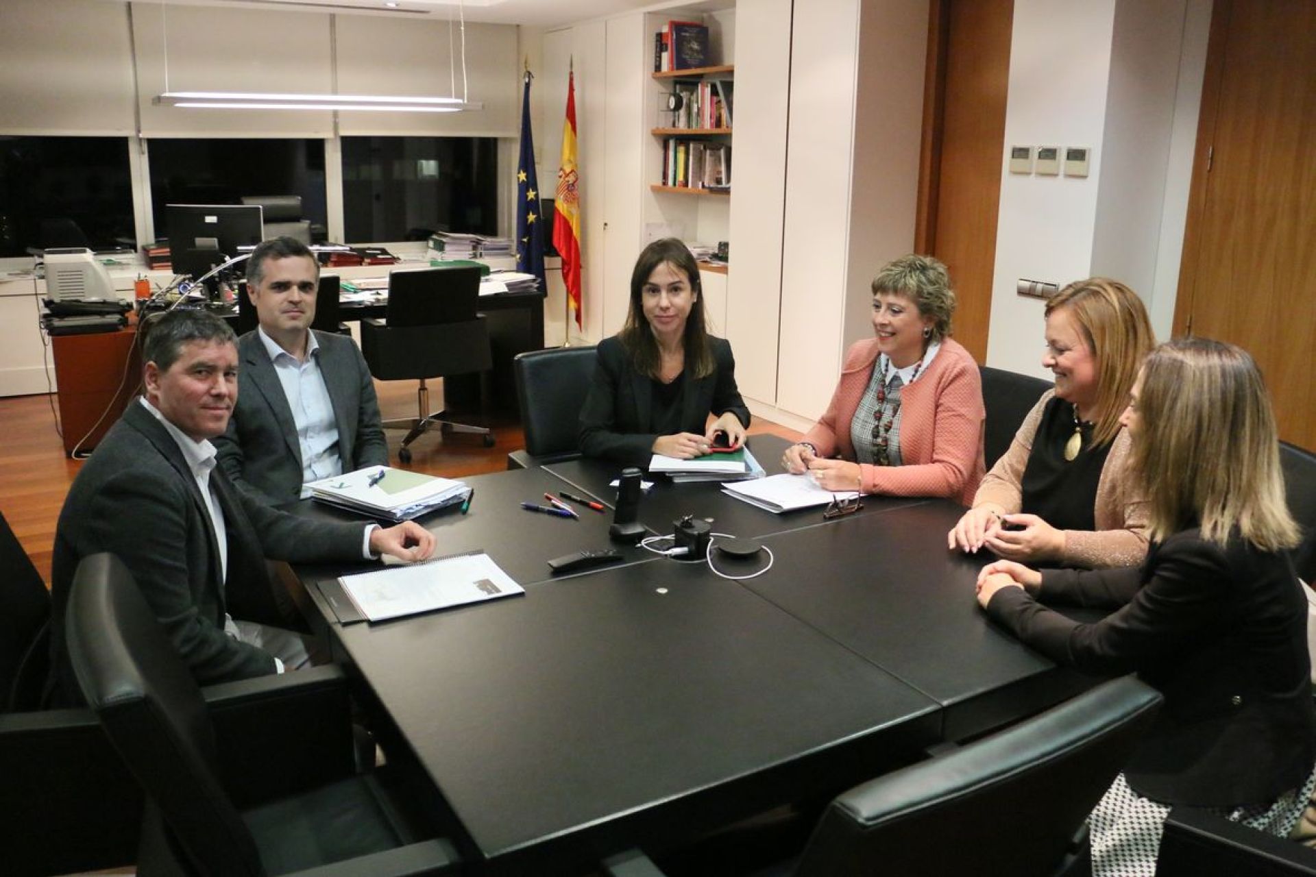 Udal gobernuak burdinbide gunearen garapen urbanistikorako proiektua aurkeztu du Madrilen